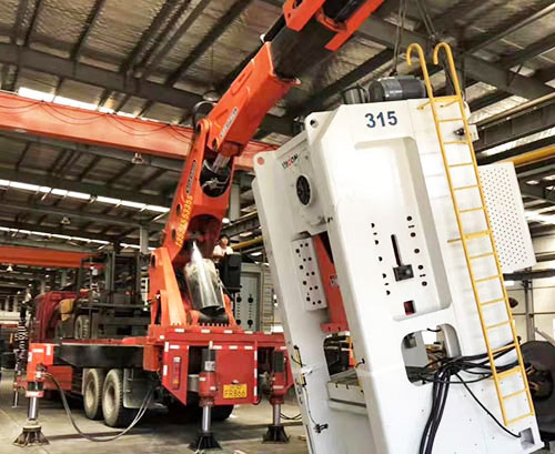 湄潭提升工作效率，选择优质折臂吊租赁服务