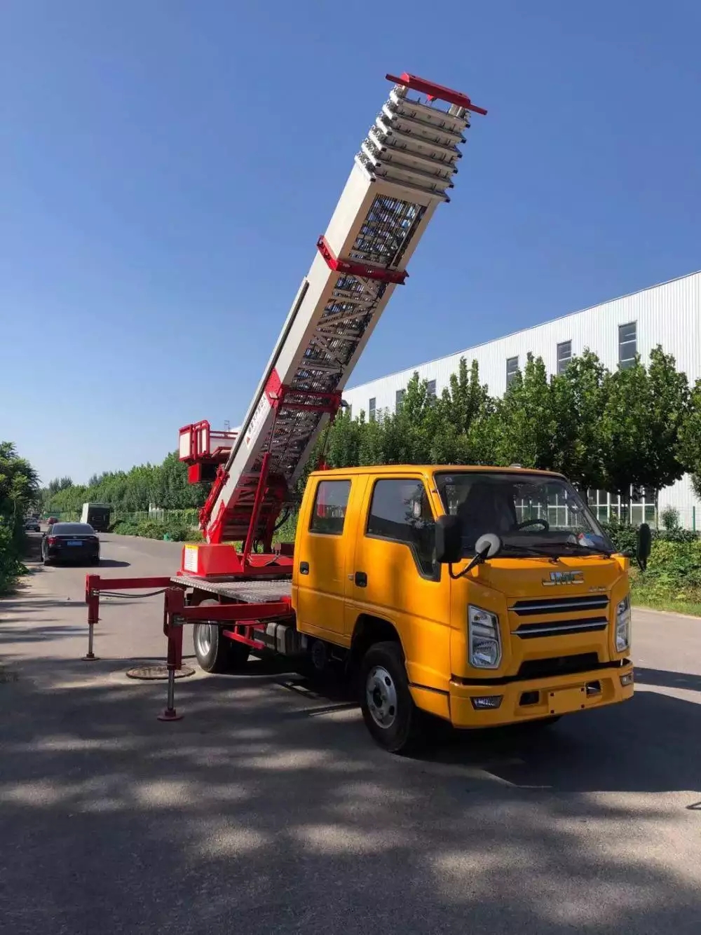 湄潭附近的云梯车出租服务：轻松解决高空作业需求