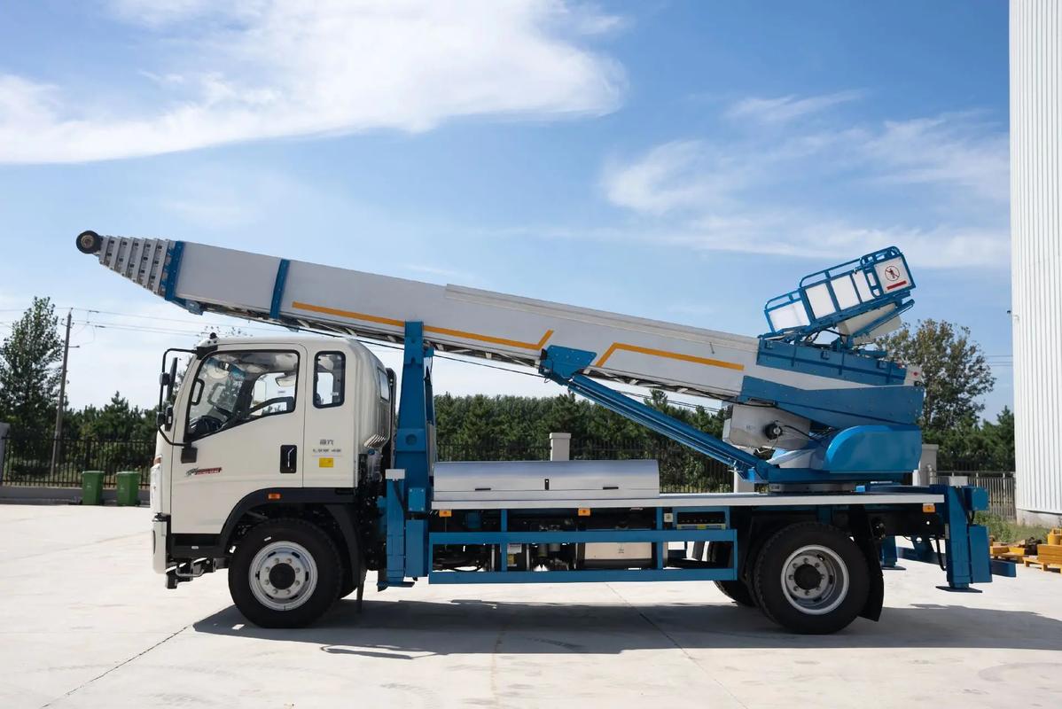 湄潭云梯上料车租赁费用